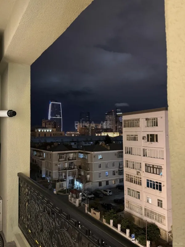 Satılır 2 otaqlı mənzil 80 m²