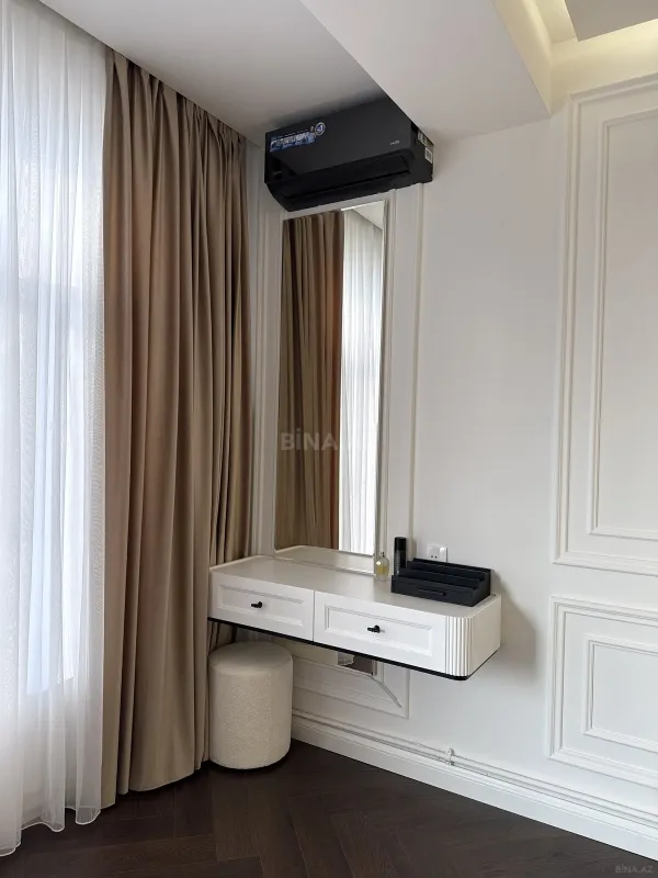 Satılır 2 otaqlı mənzil 80 m²