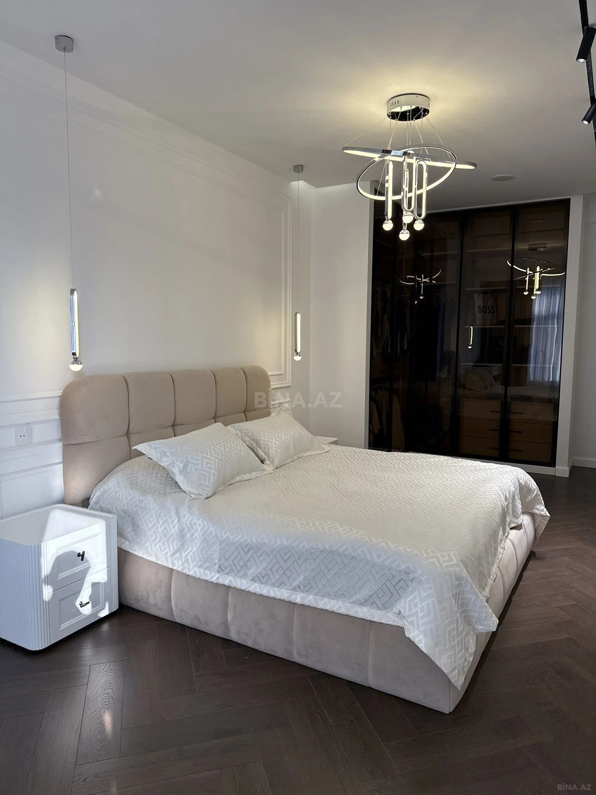 Satılır 2 otaqlı mənzil 80 m²