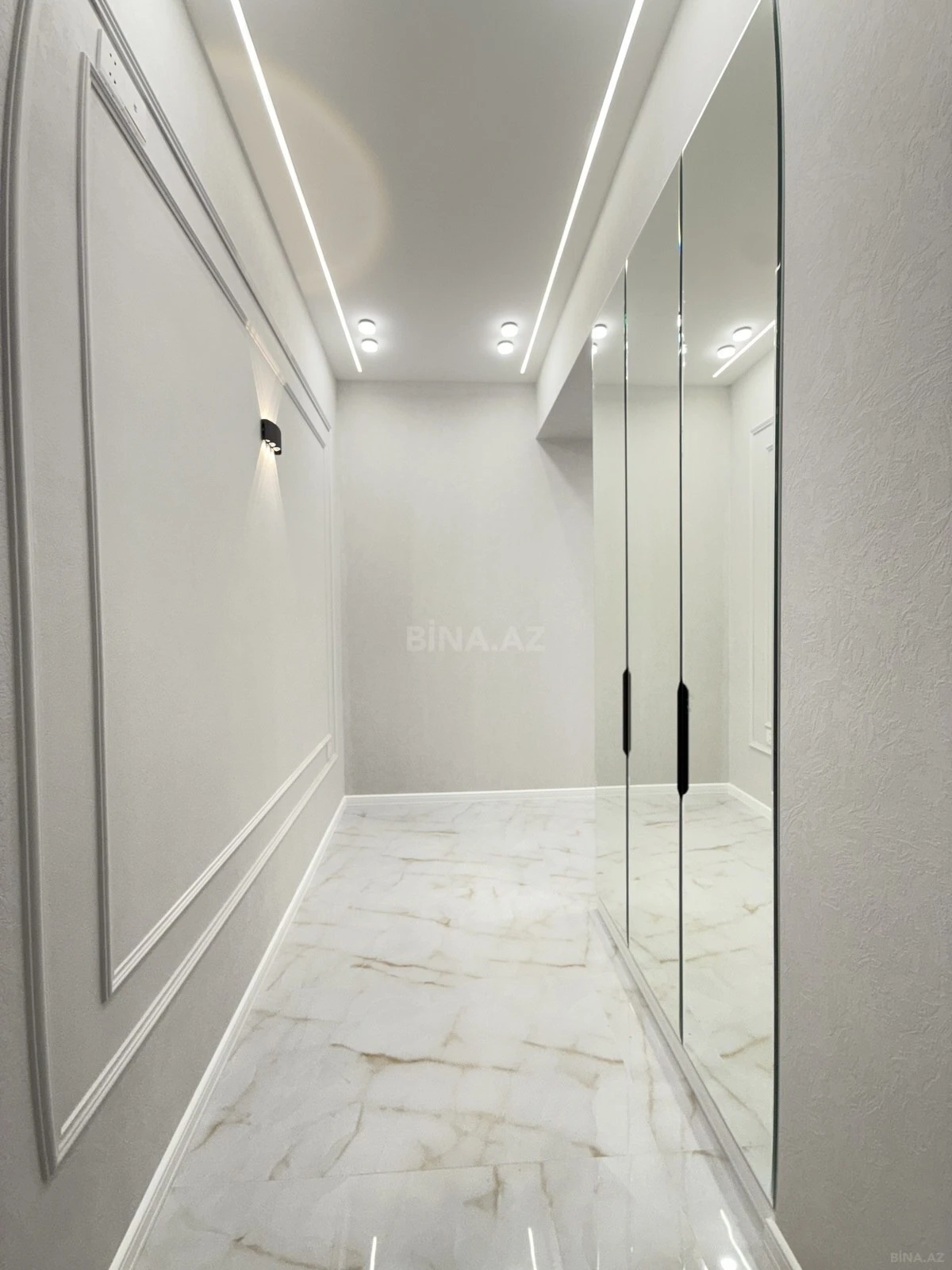 Satılır 2 otaqlı mənzil 75 m²