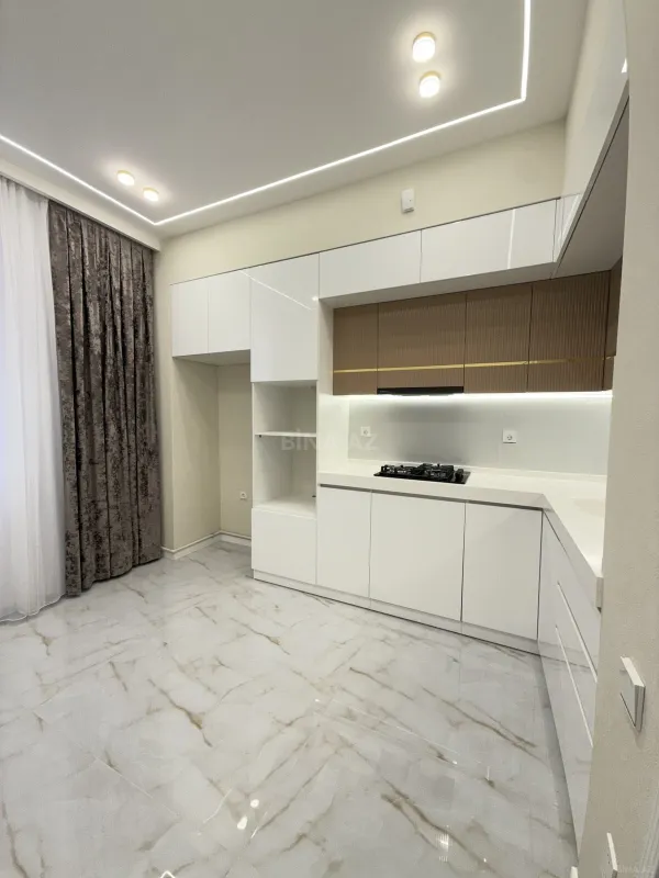 Satılır 2 otaqlı mənzil 75 m²