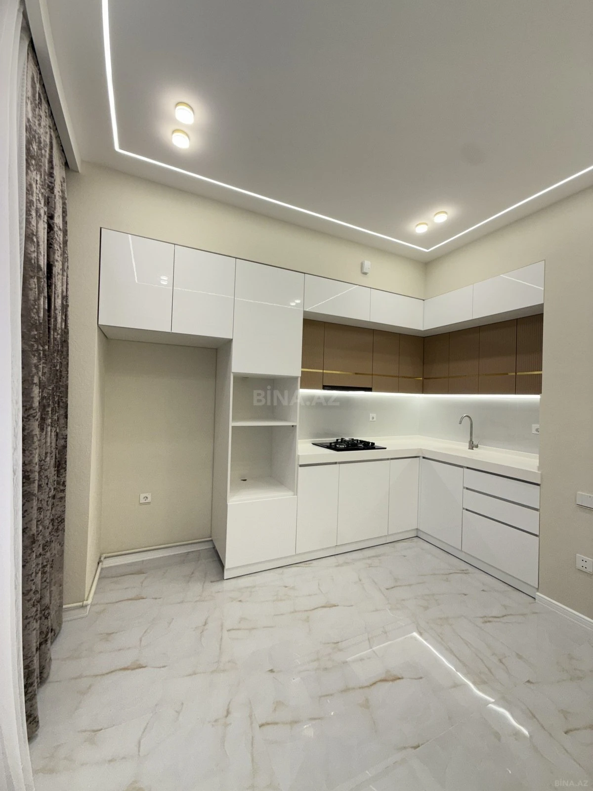 Satılır 2 otaqlı mənzil 75 m²