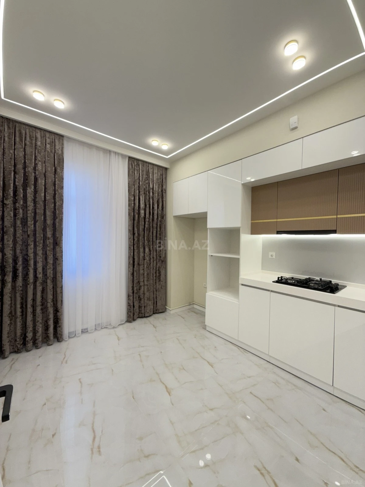 Satılır 2 otaqlı mənzil 75 m²