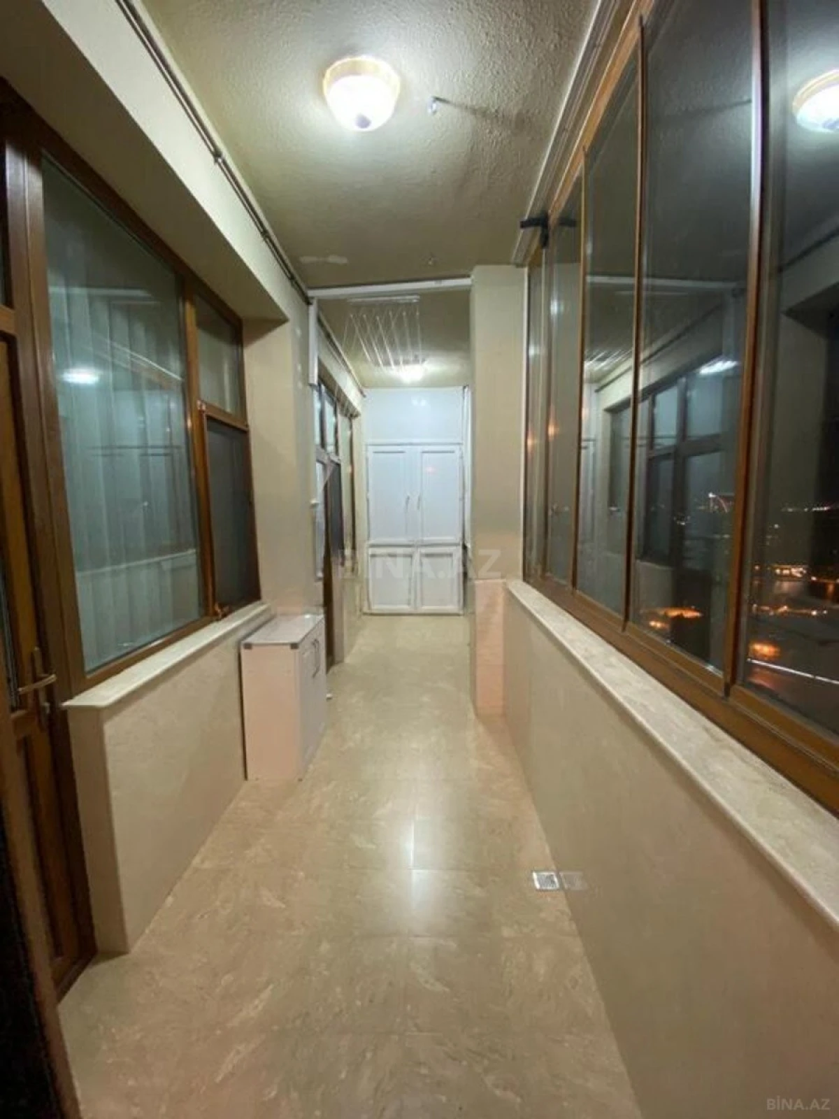 Satılır 3 otaqlı mənzil 116.7 m²