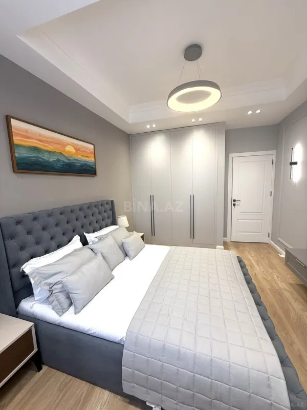 Satılır 2 otaqlı mənzil 70 m²