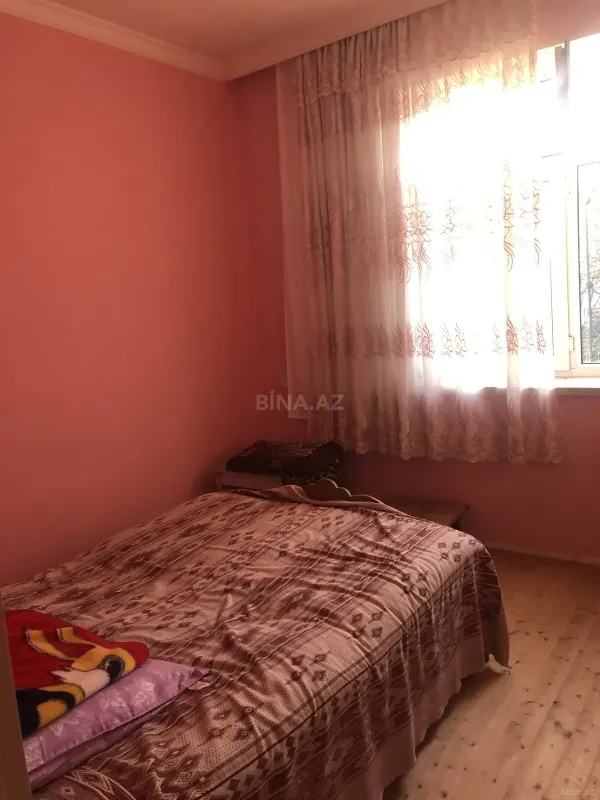 Satılır 4 otaqlı həyət evi 130 m²