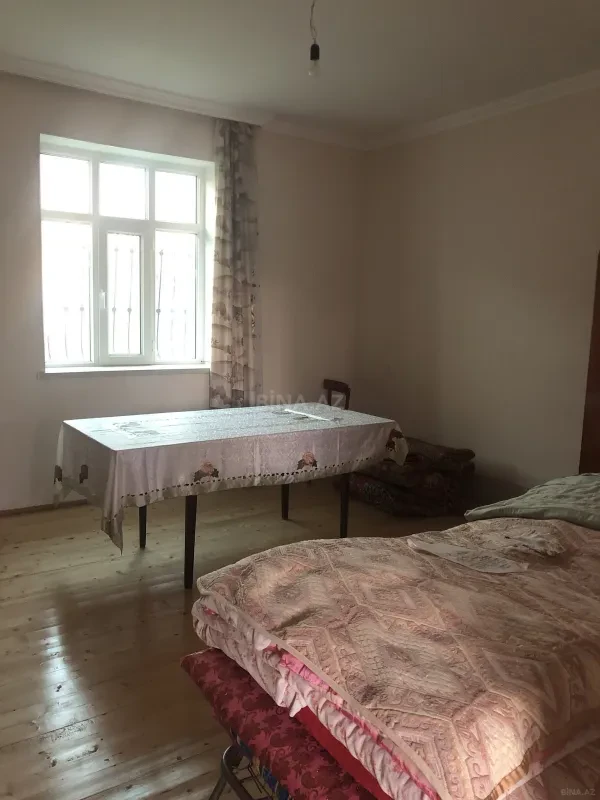 Satılır 4 otaqlı həyət evi 130 m²