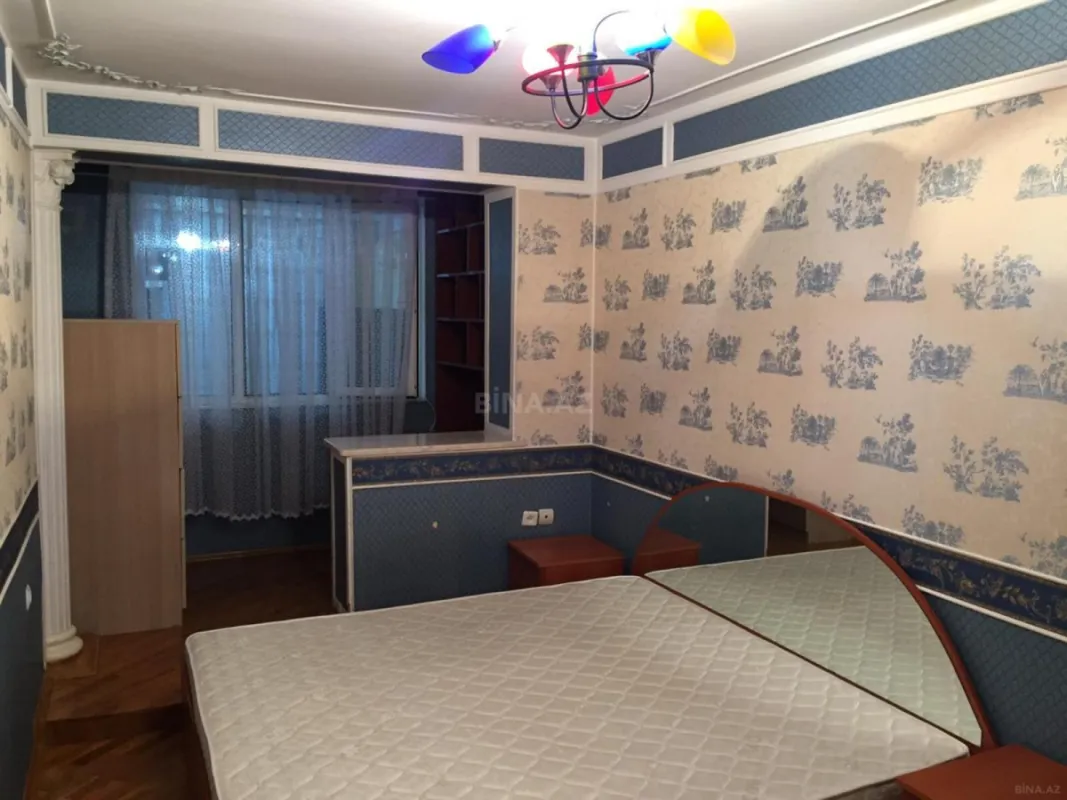 Satılır 3 otaqlı mənzil 104 m²