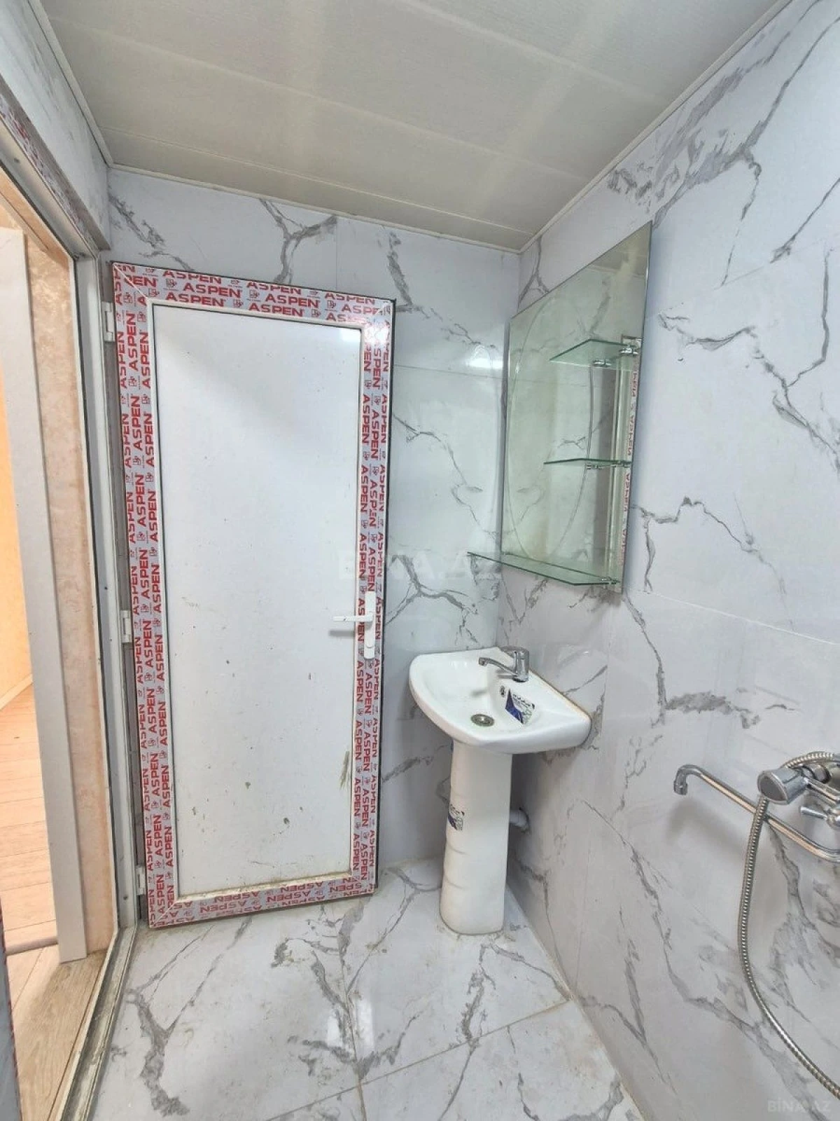 Satılır 2 otaqlı mənzil 38 m²