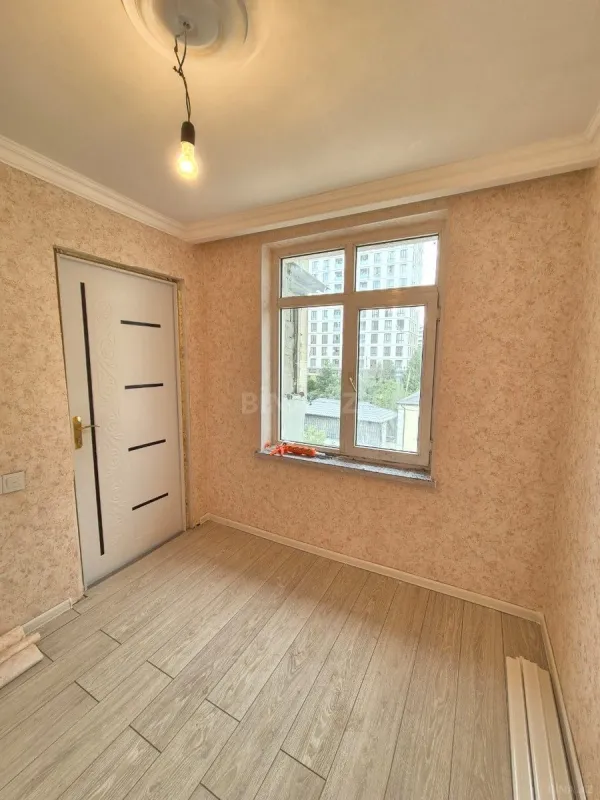 Satılır 2 otaqlı mənzil 38 m²