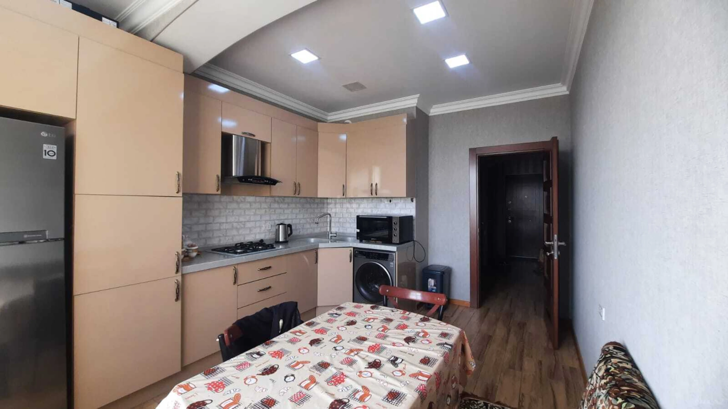 Satılır 2 otaqlı mənzil 80 m²