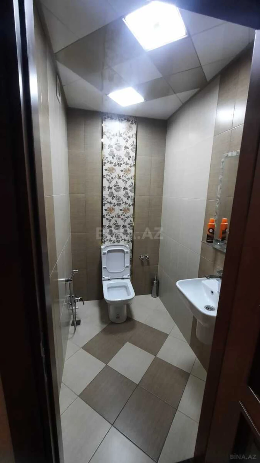 Satılır 2 otaqlı mənzil 80 m²