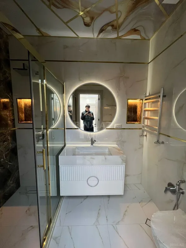 Satılır 2 otaqlı mənzil 101 m²