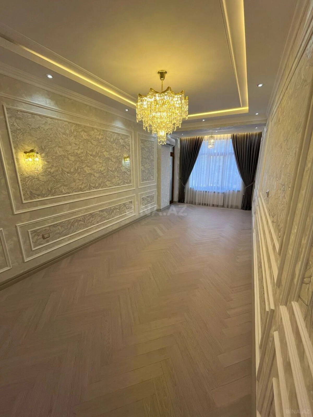 Satılır 2 otaqlı mənzil 101 m²