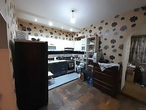 Satılır 3 otaqlı mənzil 110 m²