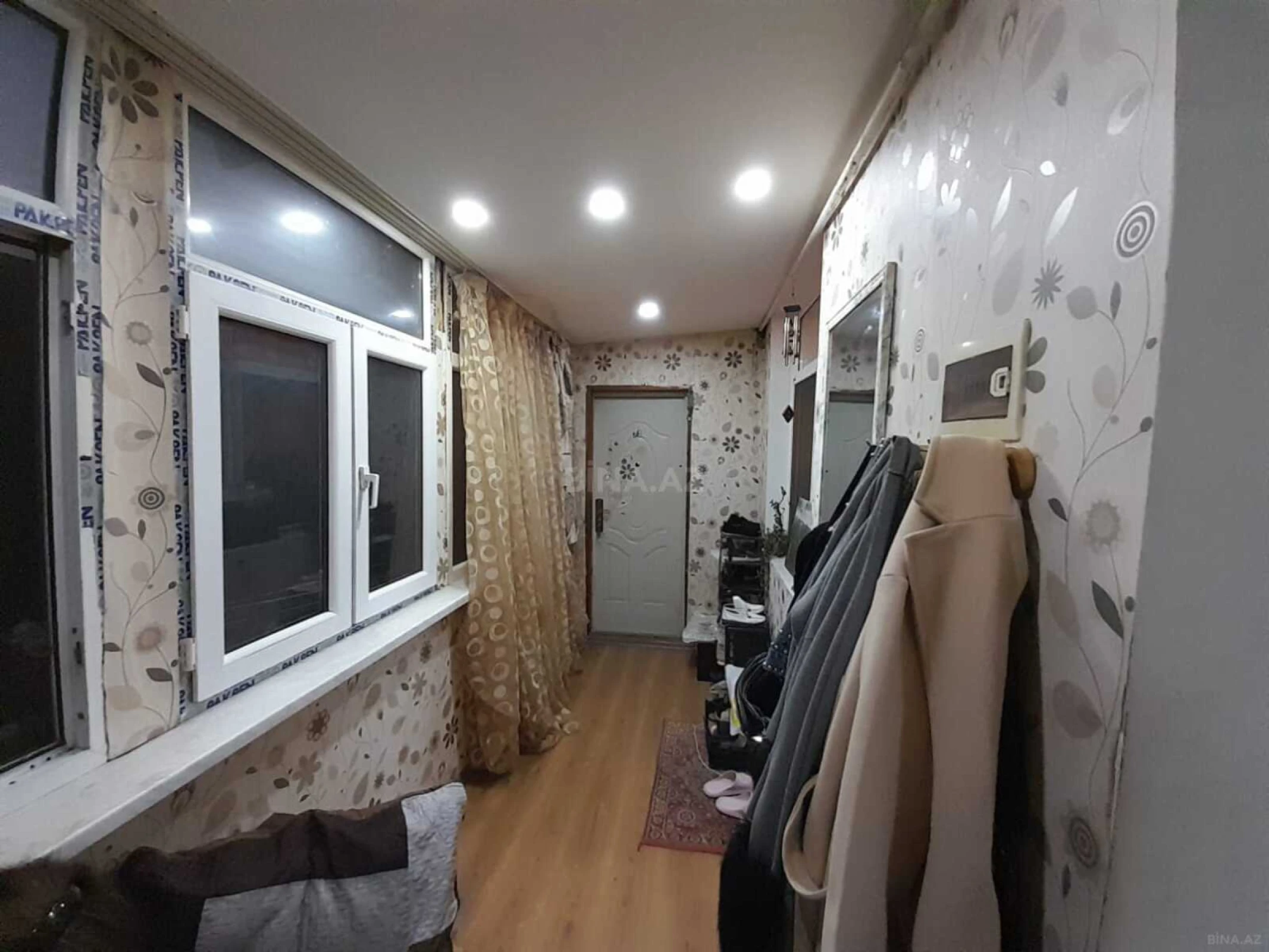 Satılır 3 otaqlı mənzil 110 m²