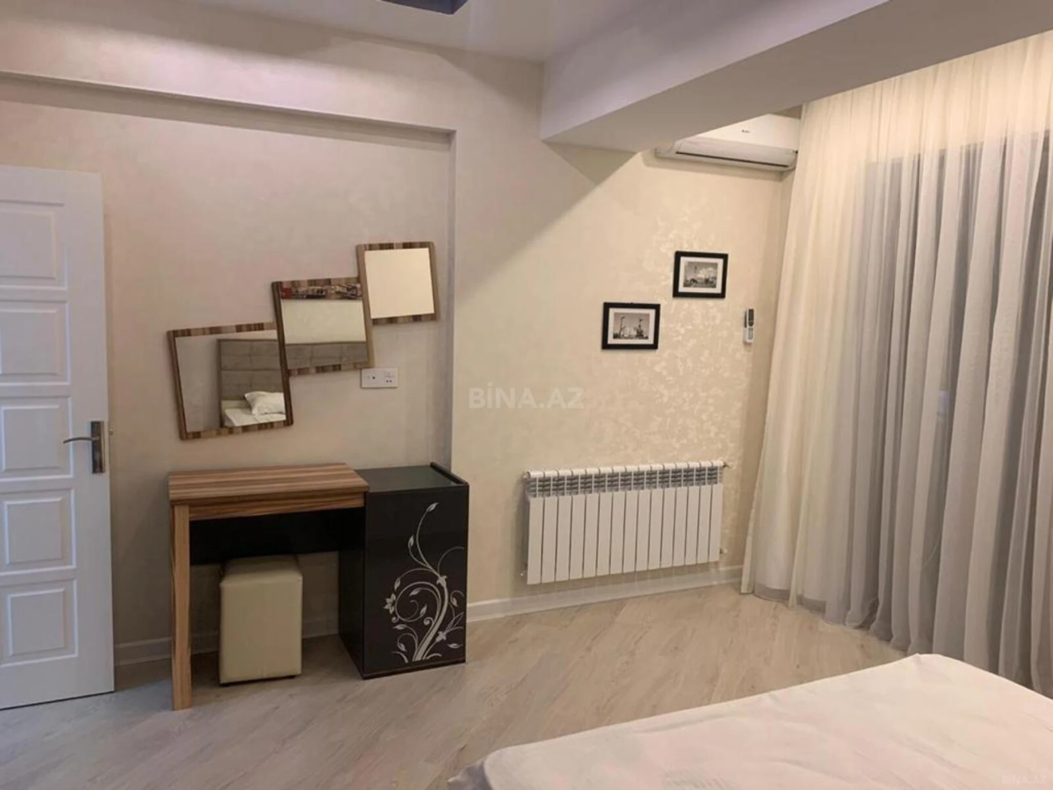 Kirayə verilir 3 otaqlı mənzil 160 m²