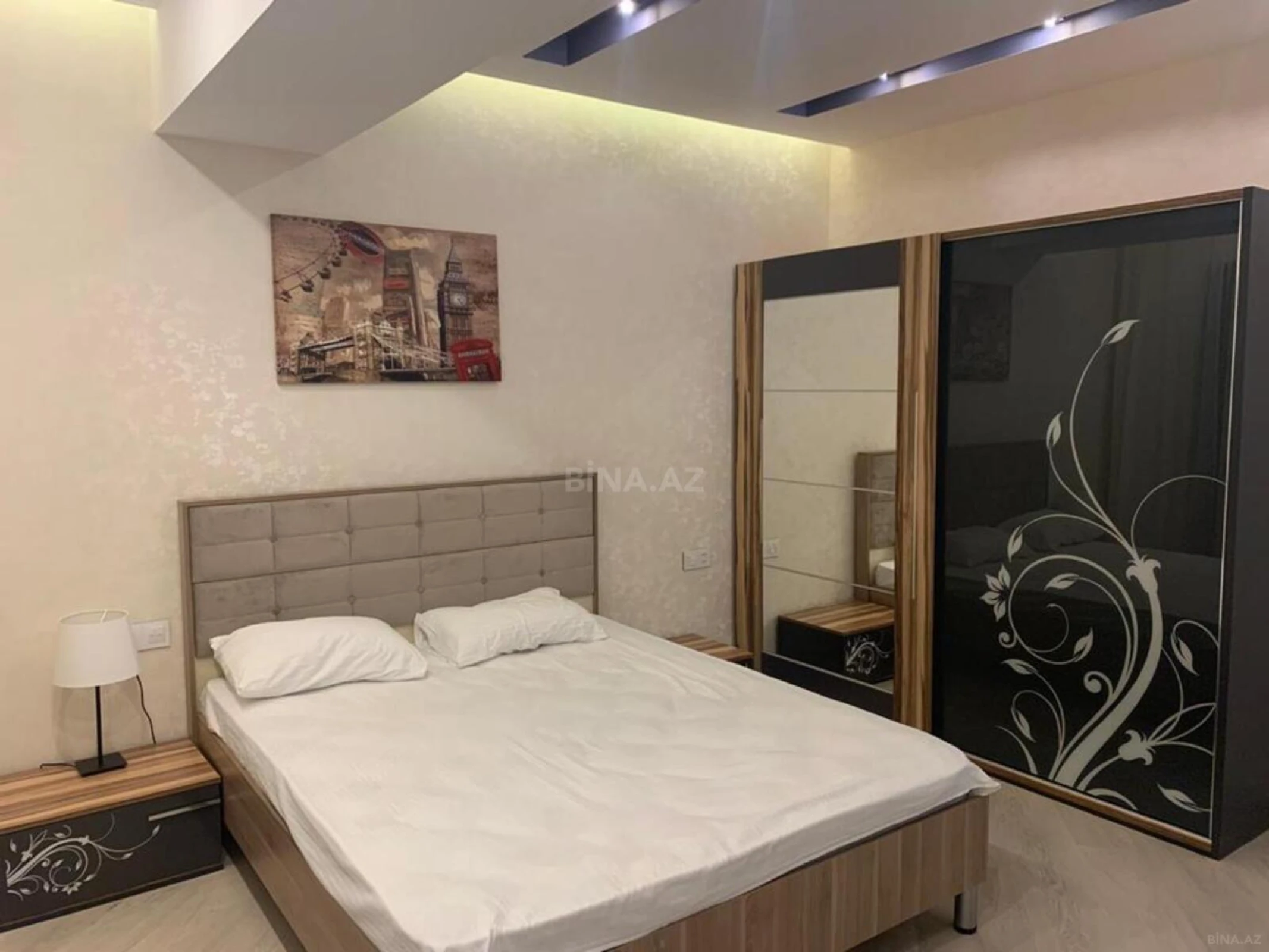 Kirayə verilir 3 otaqlı mənzil 160 m²