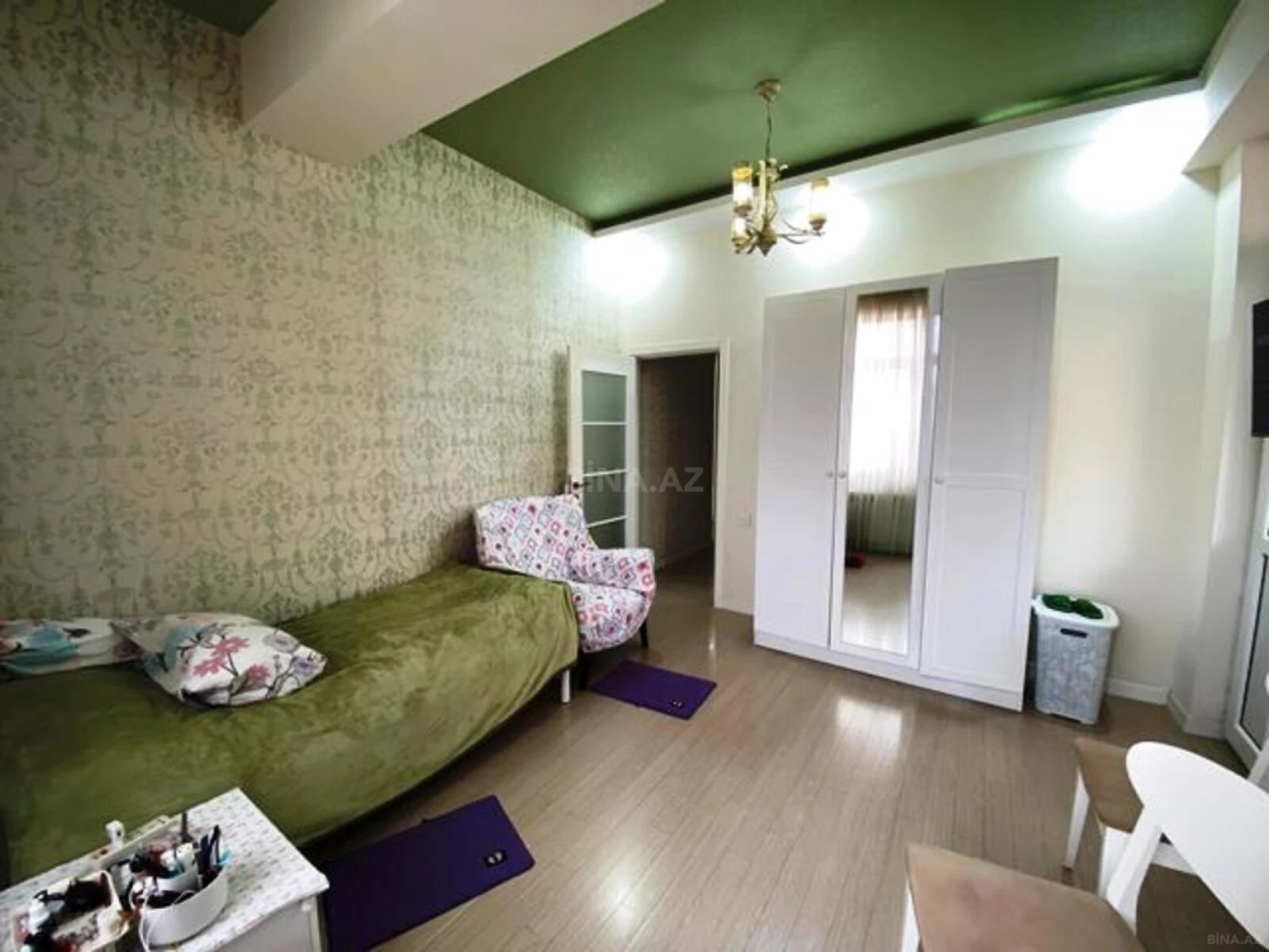 Satılır 3 otaqlı mənzil 105 m²