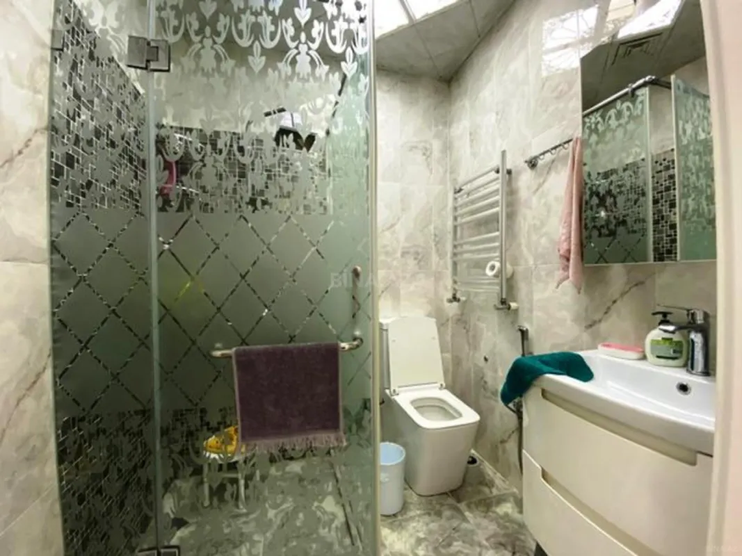 Satılır 3 otaqlı mənzil 105 m²