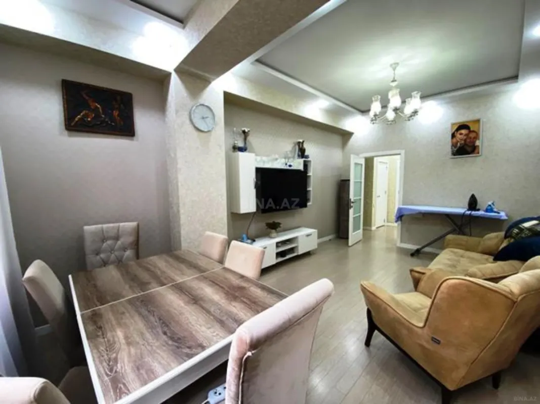 Satılır 3 otaqlı mənzil 105 m²