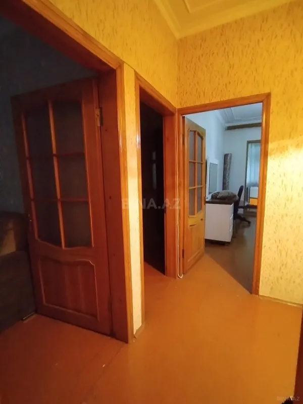 Satılır 4 otaqlı mənzil 100 m²