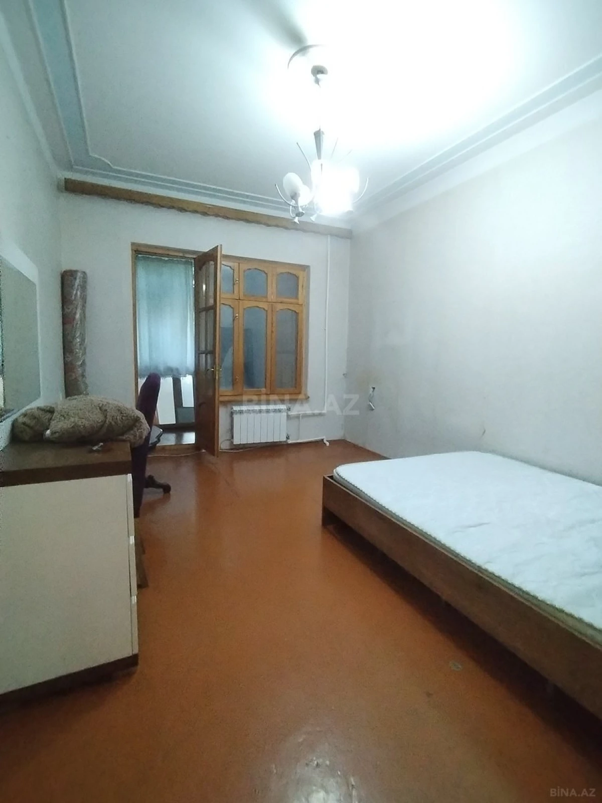 Satılır 4 otaqlı mənzil 100 m²