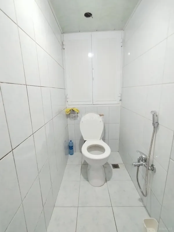 Satılır 4 otaqlı mənzil 100 m²