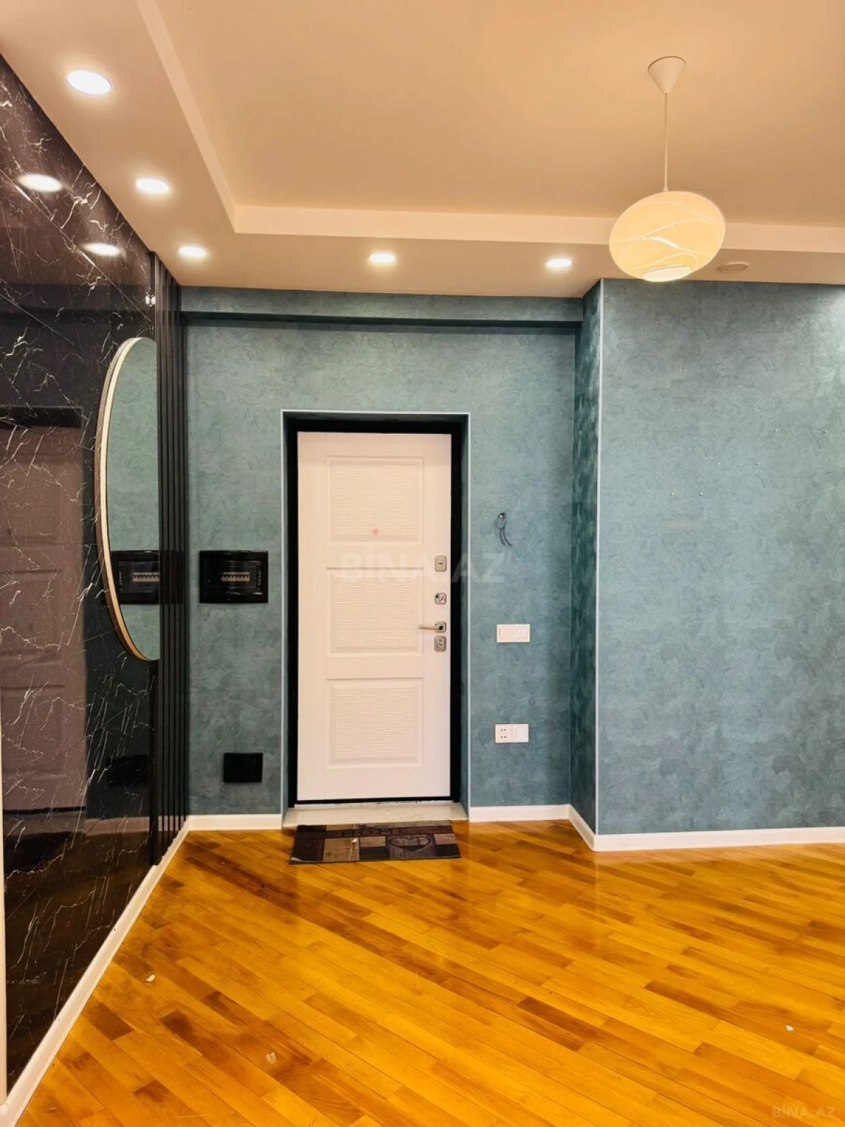 Satılır 3 otaqlı mənzil 120 m²