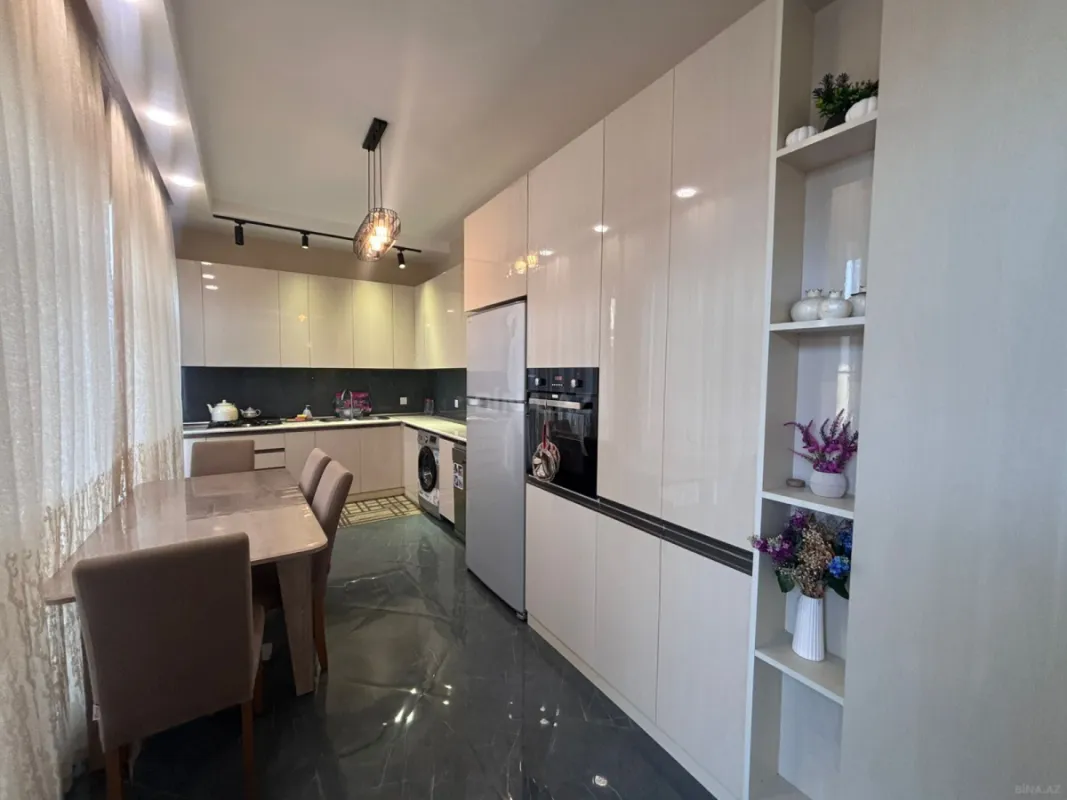 Satılır 5 otaqlı həyət evi 165 m²