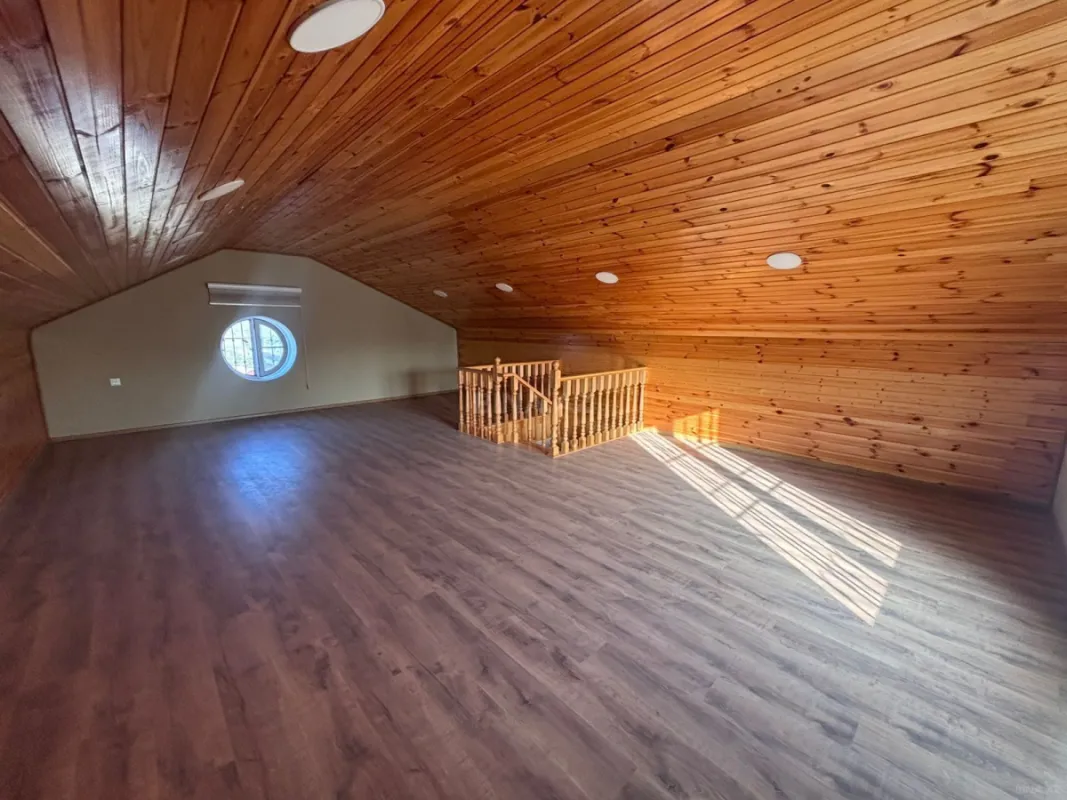 Satılır 5 otaqlı həyət evi 165 m²