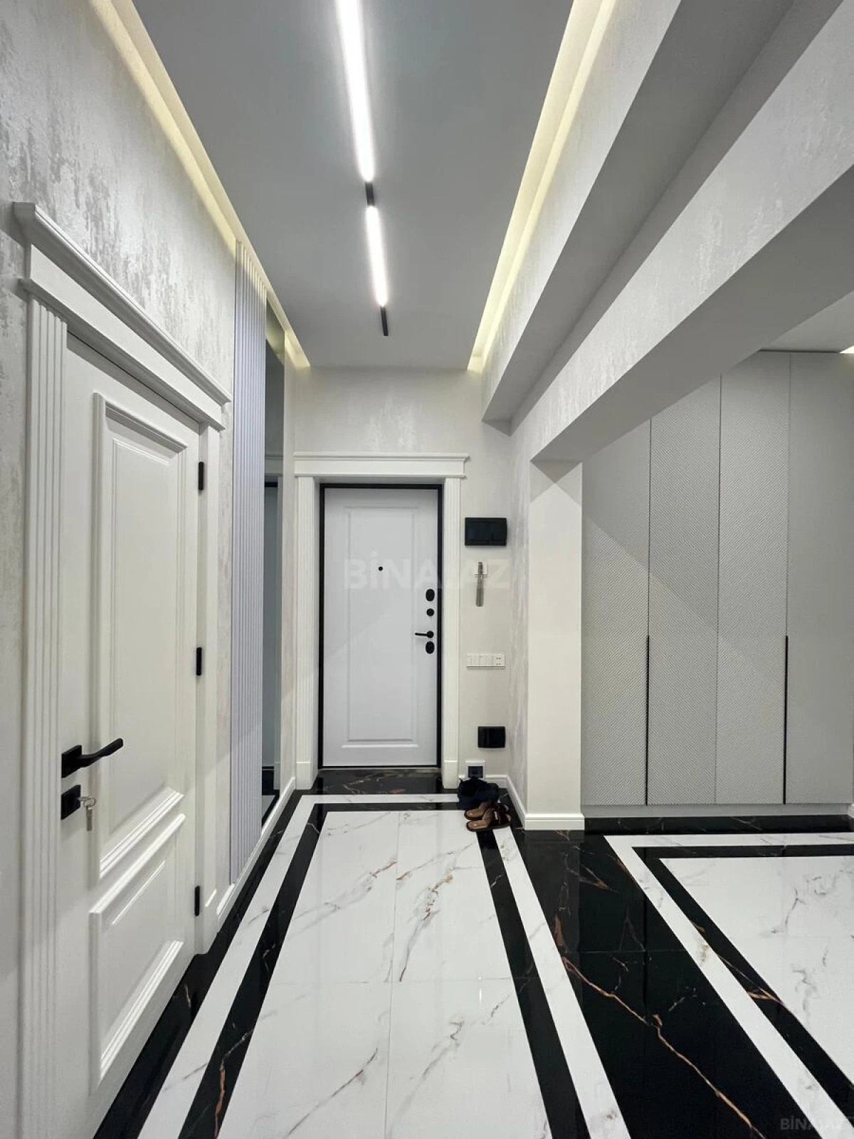 Satılır 3 otaqlı mənzil 101 m²