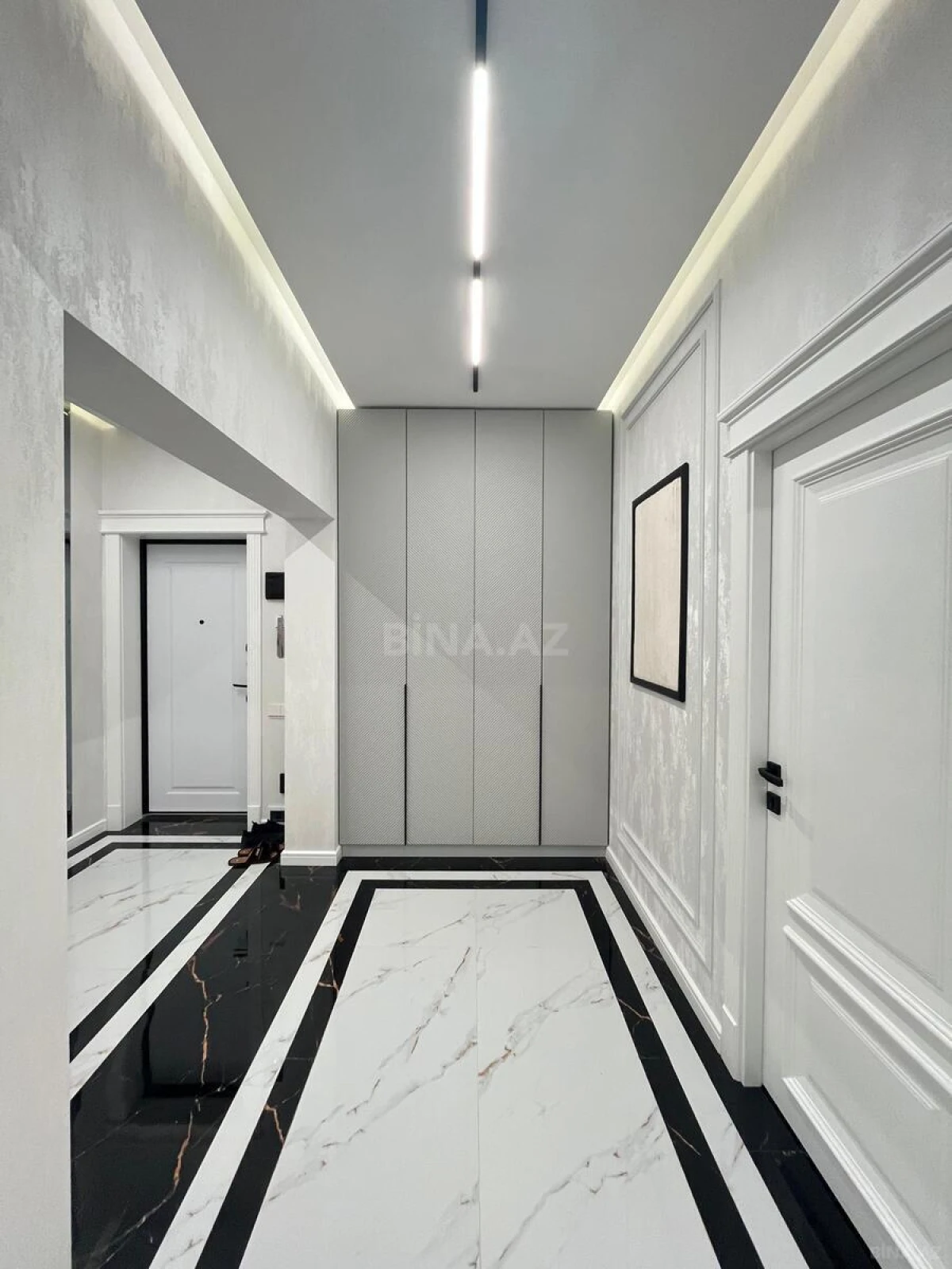 Satılır 3 otaqlı mənzil 101 m²