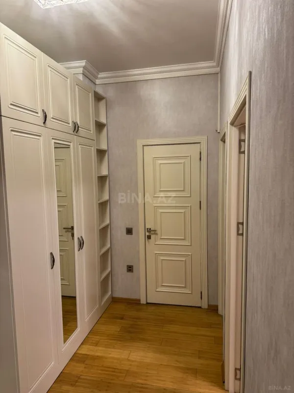 Satılır 2 otaqlı mənzil 80 m²