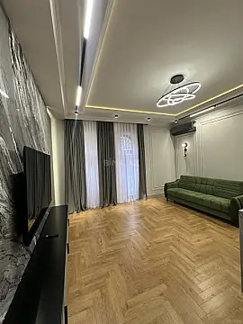 Satılır 3 otaqlı mənzil 94 m²
