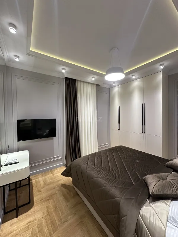 Satılır 3 otaqlı mənzil 94 m²