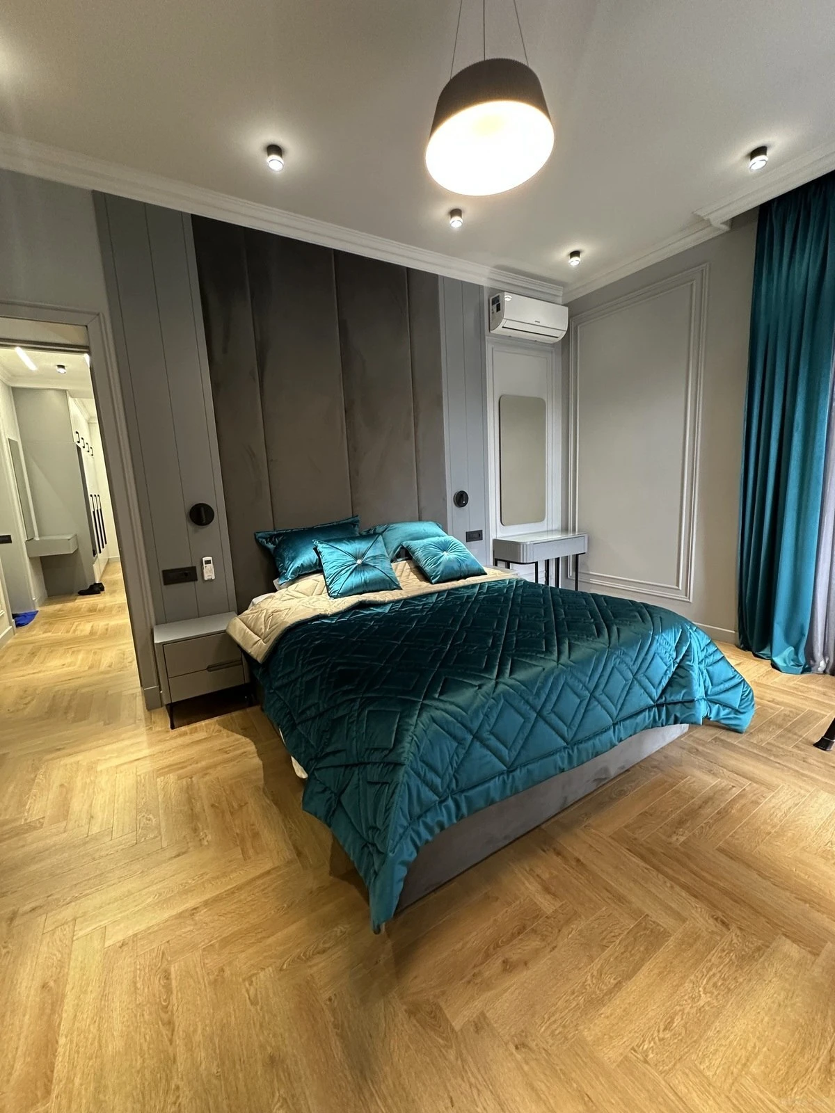 Satılır 3 otaqlı mənzil 94 m²