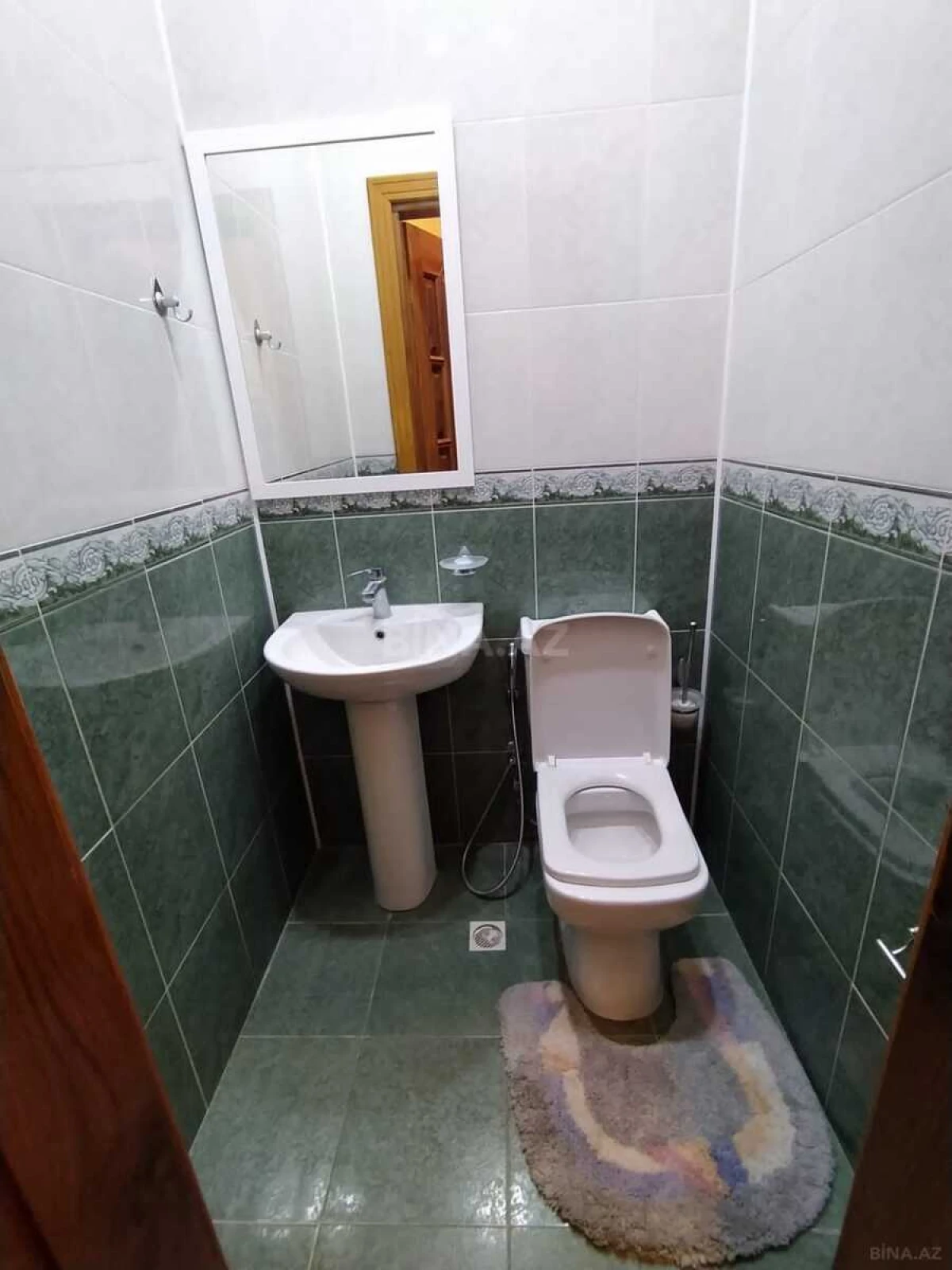 Kirayə verilir 3 otaqlı mənzil 145 m²