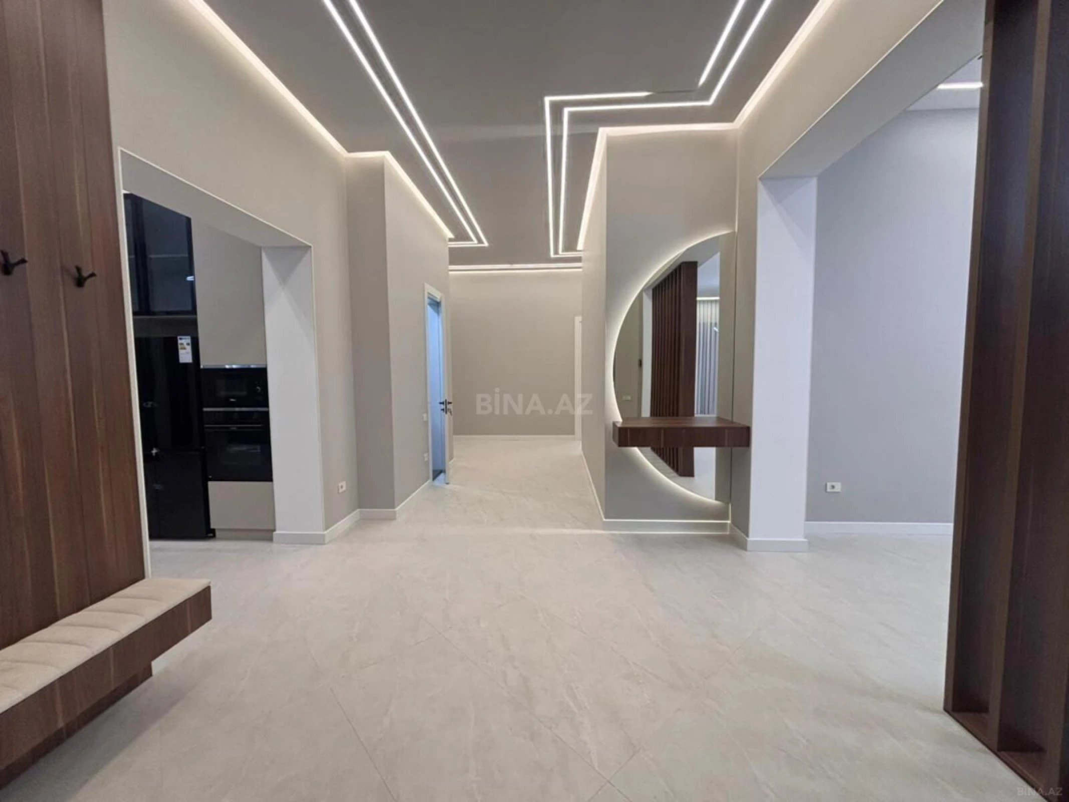 Satılır 5 otaqlı həyət evi 260 m²