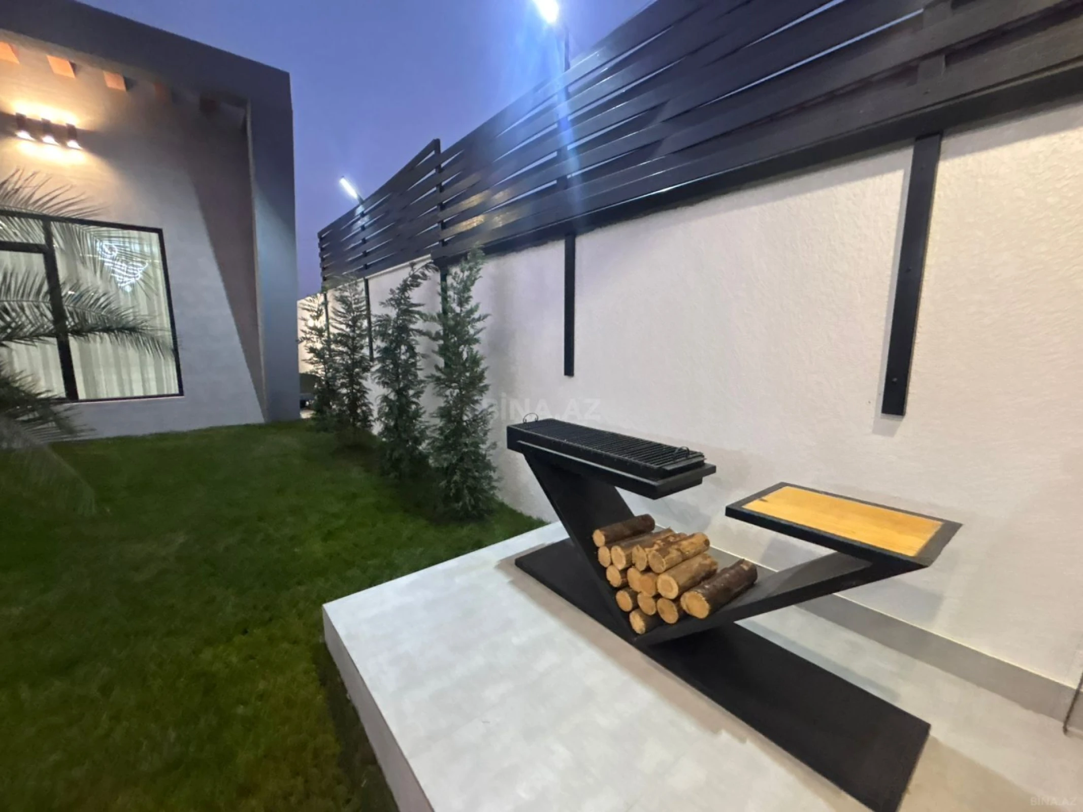 Satılır 5 otaqlı həyət evi 260 m²