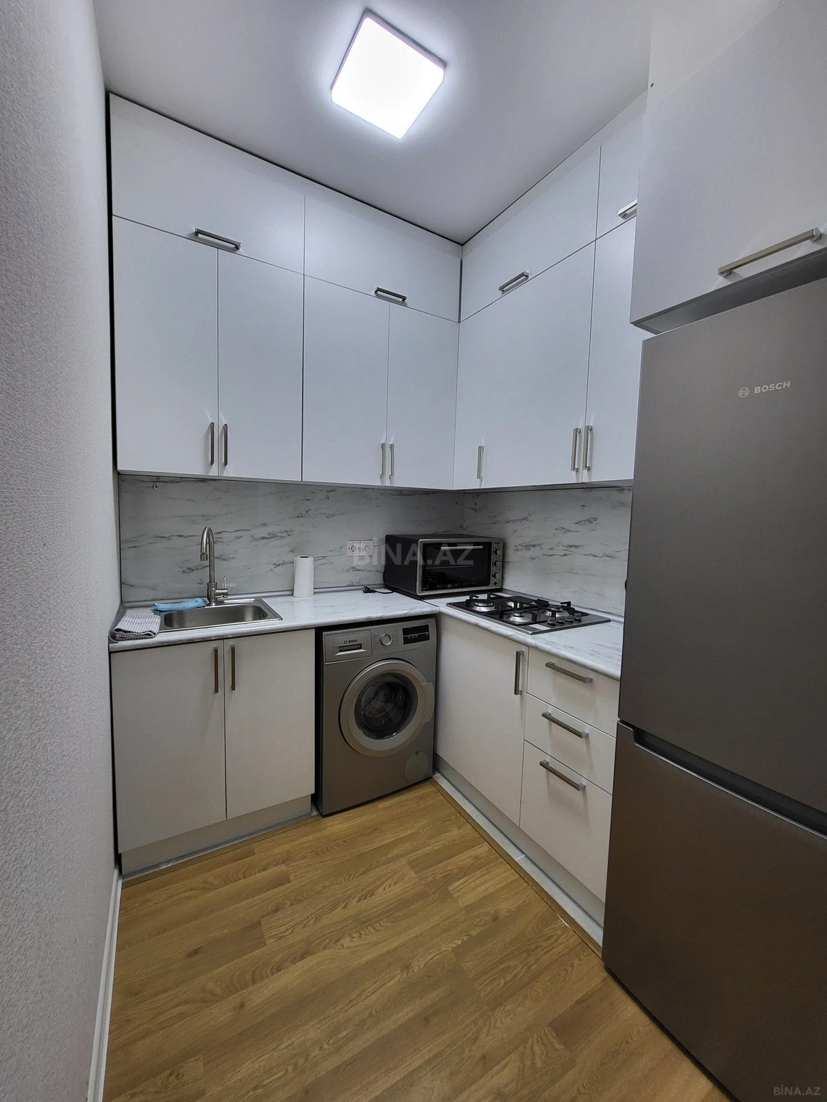 Kirayə verilir 2 otaqlı mənzil 60 m²