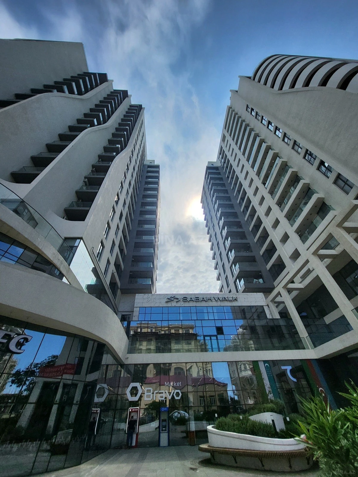 Kirayə verilir 2 otaqlı mənzil 60 m²