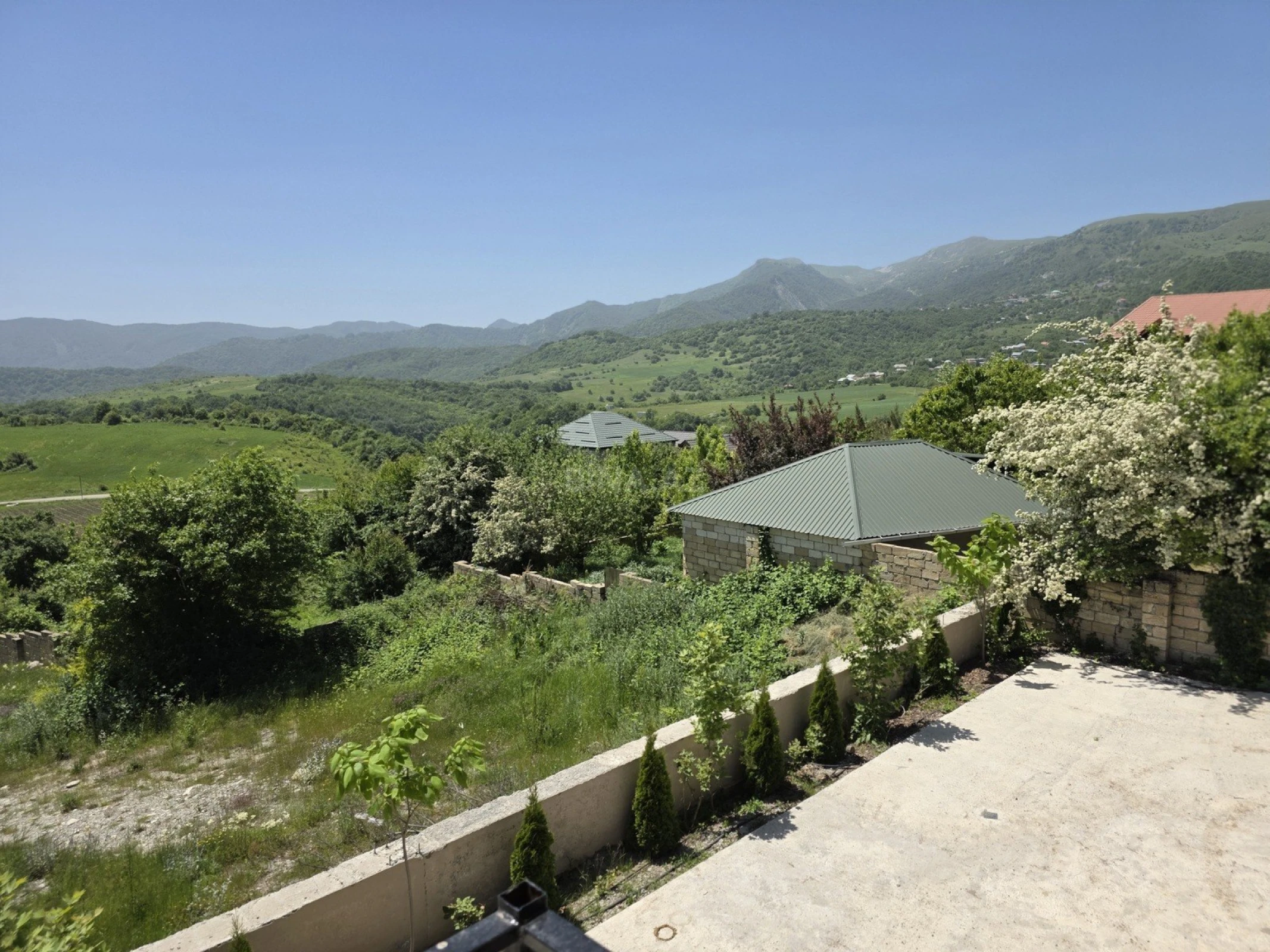 Satılır 4 otaqlı həyət evi 200 m²