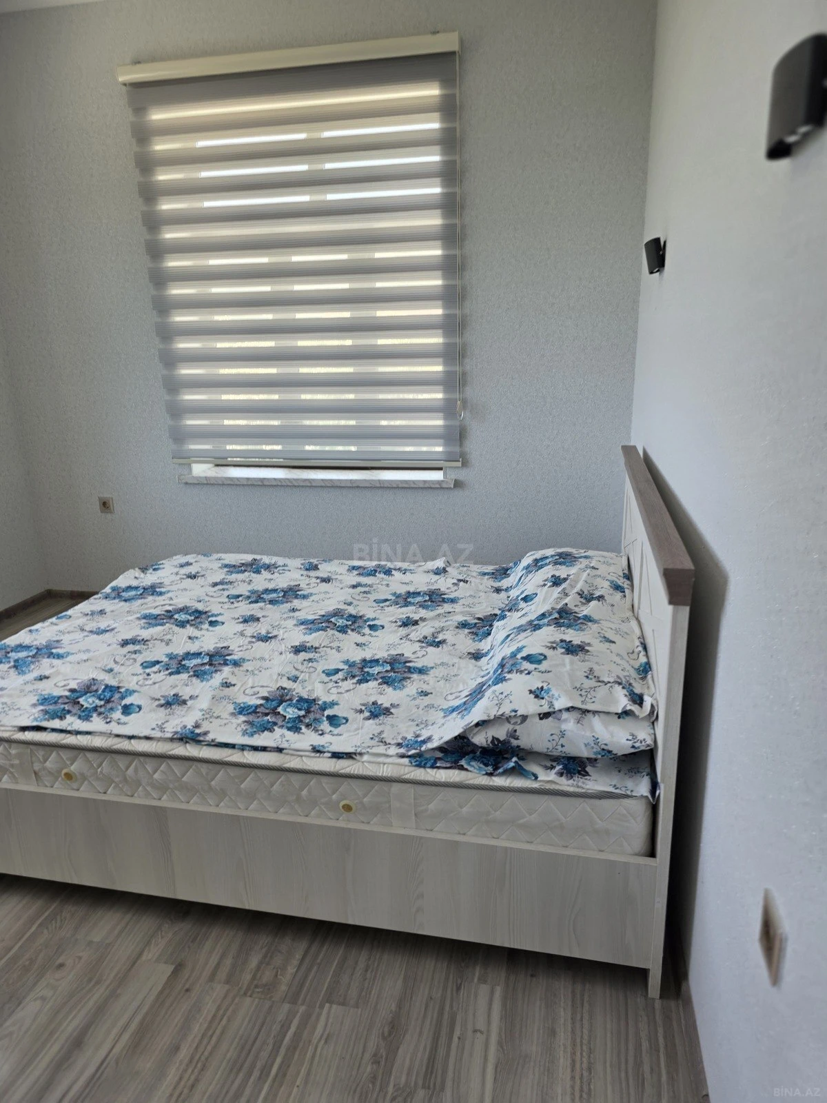 Satılır 4 otaqlı həyət evi 200 m²