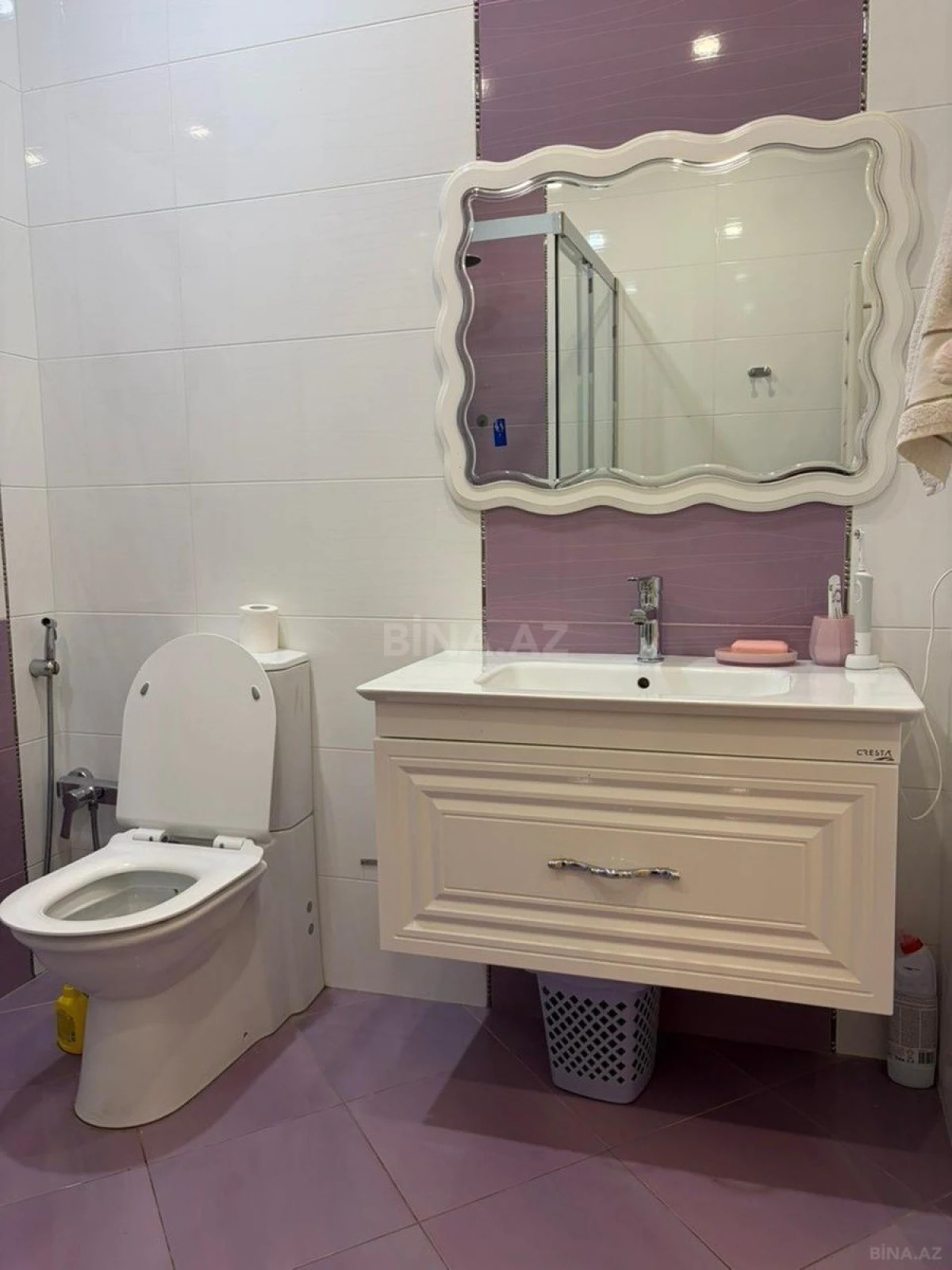 Satılır 4 otaqlı mənzil 215 m²