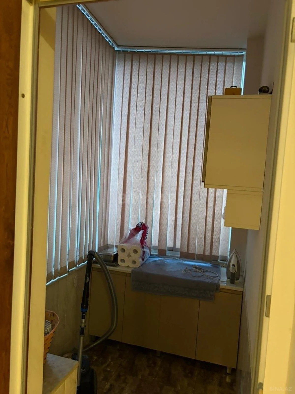 Satılır 4 otaqlı mənzil 215 m²