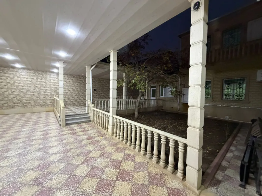 Satılır 6 otaqlı həyət evi 340 m²