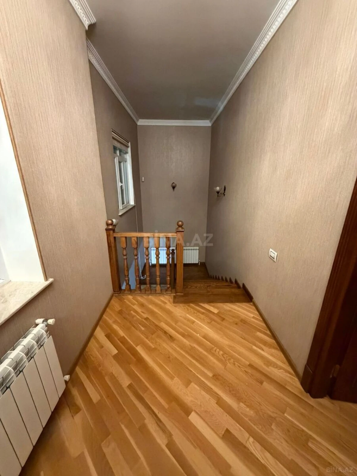 Satılır 6 otaqlı həyət evi 340 m²