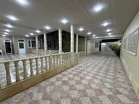 Satılır 6 otaqlı həyət evi 340 m²