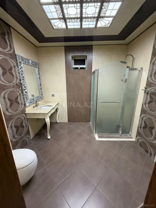 Satılır 6 otaqlı həyət evi 340 m²
